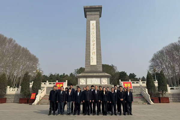 七分公司开展祭奠革命先烈主题活动